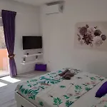 Апартаменты Dani *